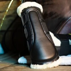 Gatsby Horse Boots Faux Sheepskin -Vevo Shop TE074002 02